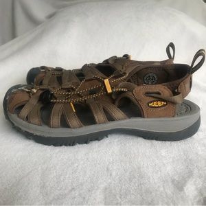 ~KEEN WOMAN’S ANTI-ODOR ANATOMICAL FOOTBED CLOSED TOE SPORT SANDALS~